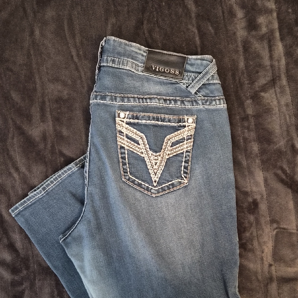 Vigoss Women's Boot Cut Jeans in Blue with Embellished Pockets - Picture 2 of 4